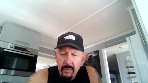 Snapshot of friskyneedsum chatting on 11.18.25 bob online show from 11.18.25