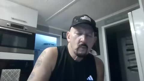 Snapshot of friskyneedsum chatting on 11.20.25 bob online show from 11.20.25