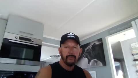 Snapshot of friskyneedsum chatting on 01.13.26 bob online show from 01.13.26