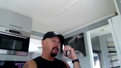 Snapshot of friskyneedsum chatting on 02.04.26 bob online show from 02.04.26