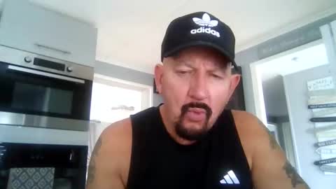 Snapshot of friskyneedsum chatting on 02.09.26 bob online show from 02.09.26