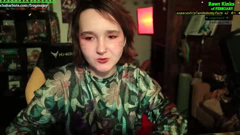 Snapshot of frogessjay chatting on 02.10.26 Jaywise Frogfoot online show from 02.10.26