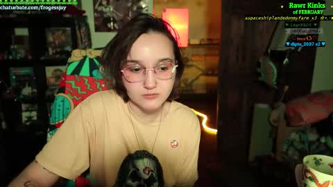 Snapshot of frogessjay chatting on 02.16.26 Jaywise Frogfoot online show from 02.16.26