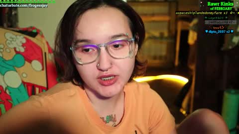 Snapshot of frogessjay chatting on 02.27.26 Jaywise Frogfoot online show from 02.27.26