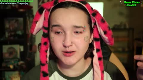 Snapshot of frogessjay chatting on 03.01.26 Jaywise Frogfoot online show from 03.01.26