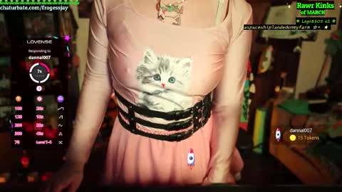 Snapshot of frogessjay chatting on 03.06.26 Jaywise Frogfoot online show from 03.06.26