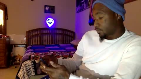 Snapshot of fromthabac chatting on 11.30.25 fromthabac online show from 11.30.25