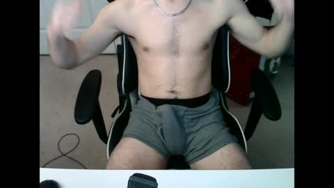 frostedtip06 online show from 04.01.26