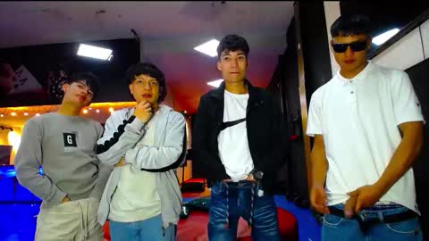 THOMAS AND DAMIAND online show from 09.26.25
