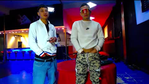 THOMAS AND DAMIAND online show from 10.11.25