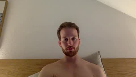 Snapshot of frozenyoga chatting on 03.22.26 frozenyoga online show from 03.22.26