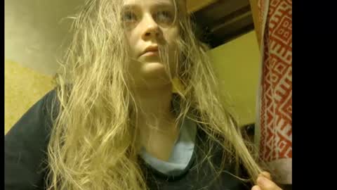 FrumCake online show from 04.28.26