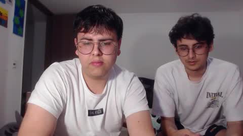 Snapshot of fuck_blow chatting on 11.18.25 uwu online show from 11.18.25