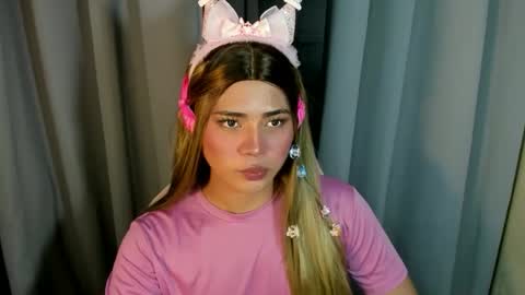 Snapshot of fuckdoll_rain chatting on 03.14.26 R A I N M O R A L E S G M A I L . C O M online show from 03.14.26