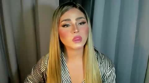 Snapshot of fuckdoll_rain chatting on 03.15.26 R A I N M O R A L E S G M A I L . C O M online show from 03.15.26