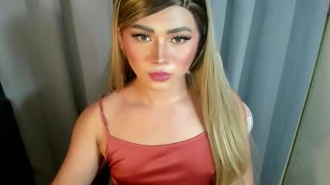 Snapshot of fuckdoll_rain chatting on 03.18.26 R A I N M O R A L E S G M A I L . C O M online show from 03.18.26