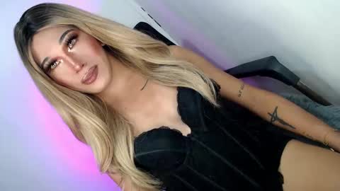 sweetyJENNY online show from 05.04.26