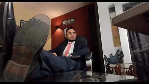 Snapshot of fuckerwate chatting on 11.15.25 SERGIO THE SEX LAWYER online show from 11.15.25