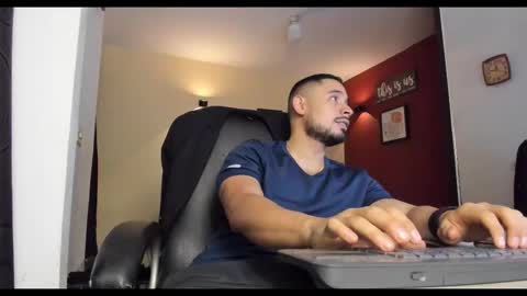 Snapshot of fuckerwate chatting on 11.25.25 SERGIO THE SEX LAWYER online show from 11.25.25