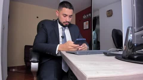 Snapshot of fuckerwate chatting on 04.06.26 SERGIO THE SEX LAWYER online show from 04.06.26