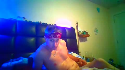 Snapshot of fuckery101cpl chatting on 09.12.25 fuckery101cpl online show from 09.12.25