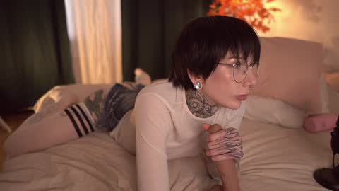 Eva         all my links   online show from 10.19.25