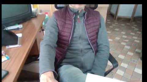 Snapshot of fuckistanbul chatting on 02.11.26 Bruchus online show from 02.11.26