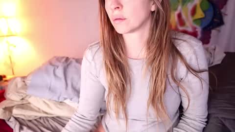 Snapshot of fuckmypussyplz1 chatting on 02.04.25 fuckmypussyplz1 online show from 02.04.25