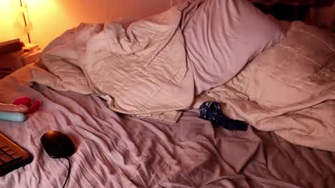 Snapshot of fuckmypussyplz1 chatting on 02.06.25 fuckmypussyplz1 online show from 02.06.25