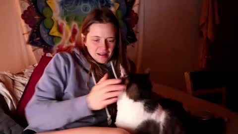 Snapshot of fuckmypussyplz1 chatting on 02.22.25 fuckmypussyplz1 online show from 02.22.25