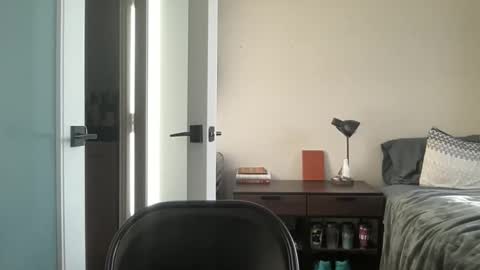 Snapshot of fuckyeahcoach chatting on 01.01.25 Muscle Bear Jock in Training online show from 01.01.25