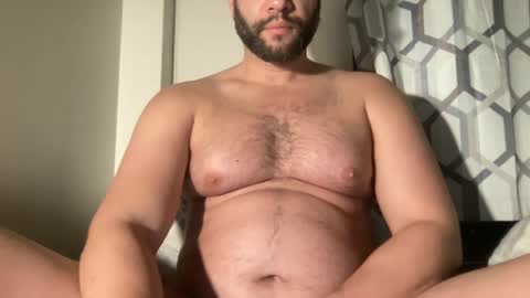 Snapshot of fuckyeahcoach chatting on 01.04.25 Muscle Bear Jock in Training online show from 01.04.25