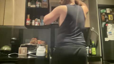 Snapshot of fuckyeahcoach chatting on 01.26.25 Muscle Bear Jock in Training online show from 01.26.25