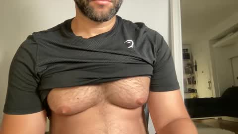 Snapshot of fuckyeahcoach chatting on 09.24.25 Muscle Bear Jock in Training online show from 09.24.25