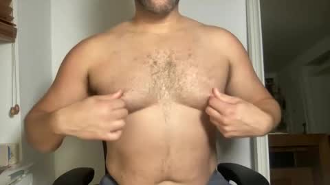 Snapshot of fuckyeahcoach chatting on 10.09.25 Muscle Bear Jock in Training online show from 10.09.25