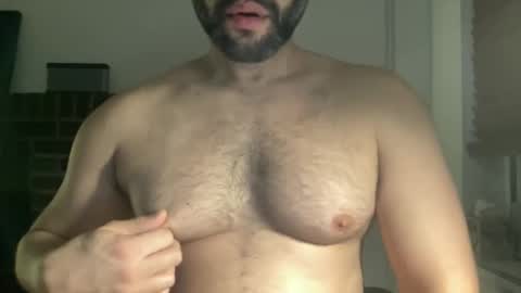 Snapshot of fuckyeahcoach chatting on 01.06.26 Muscle Bear Jock in Training online show from 01.06.26
