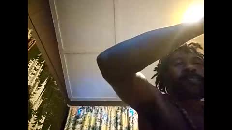 Snapshot of fucmebudoo chatting on 11.27.25 Warwick online show from 11.27.25