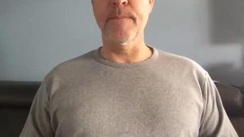 Snapshot of fuertecock chatting on 01.19.25 Gregorio online show from 01.19.25