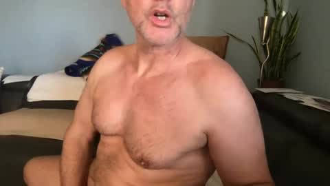 Snapshot of fuertecock chatting on 02.22.25 Gregorio online show from 02.22.25