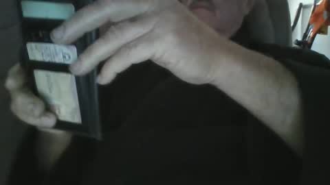 Snapshot of fullballbag chatting on 10.05.25 fullballbag online show from 10.05.25