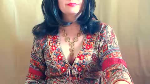 Snapshot of fun4tips chatting on 03.11.25 Fun4Tips online show from 03.11.25