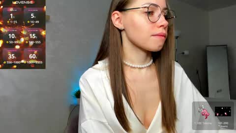 Snapshot of fun__nd__bun chatting on 05.17.26 fun__nd__bun online show from 05.17.26