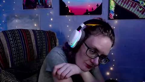 Princess Nellie  Captain Simon online show from 12.31.24