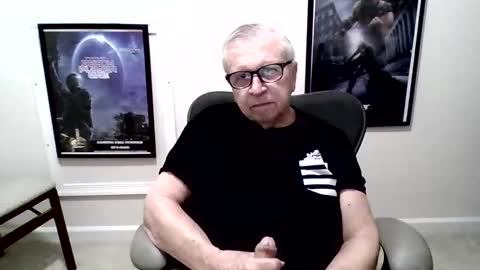 Snapshot of funclemike chatting on 02.23.26 funclemike online show from 02.23.26