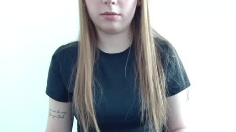 Snapshot of funemma000 chatting on 03.10.26 Emma online show from 03.10.26