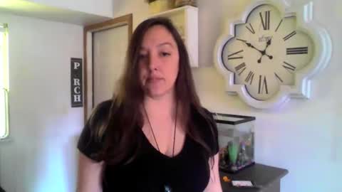 Linnys Palace online show from 09.16.25