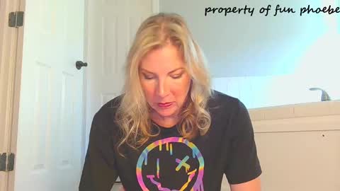 funphoebe online show from 04.21.26
