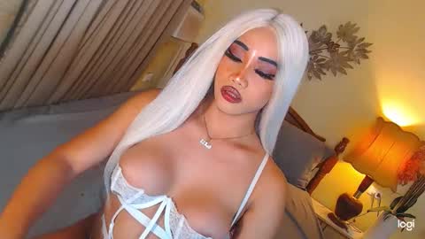 Snapshot of funtastic_harlow chatting on 01.09.26 Maddonna online show from 01.09.26