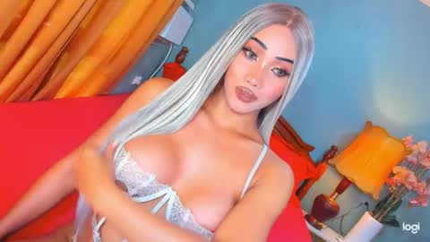 Snapshot of funtastic_harlow chatting on 06.16.26 Maddonna online show from 06.16.26