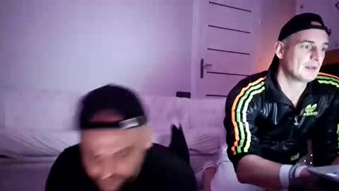 Snapshot of funyboyzz chatting on 01.01.25 funyboyzz online show from 01.01.25